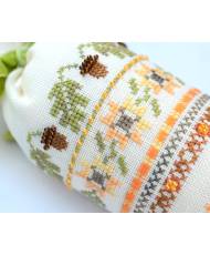 Counted Cross Stitch Autumn Gifts Candy Tela-Artis X-310, Evenweave Fabric, hand-dyed DMC muslin, melange