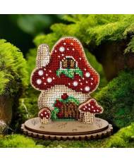 Bead Embroidery Kit On Wood, Mushroom House, LK-558