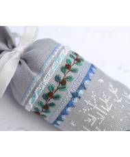 Counted Cross Stitch Winter Ornament Candy Tela-Artis X-312, Evenweave Fabric, hand-dyed DMC muslin, melange