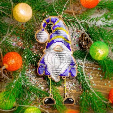 Bead Embroidery Kit on Wood, Winter Gnomes, Wonderland Crafts FLK-493