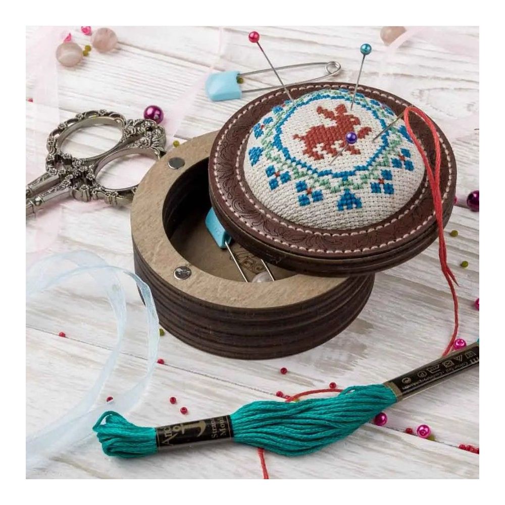 Set for making a needle holder plywood, 8,5*8,5 cm, Wonderland Crafts TL-029 Set for making a needle holder plywood, 8,5*8,5 cm, Wonderland Crafts TL-029