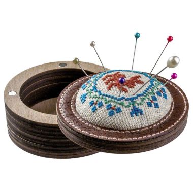 Set for making a needle holder plywood a good present