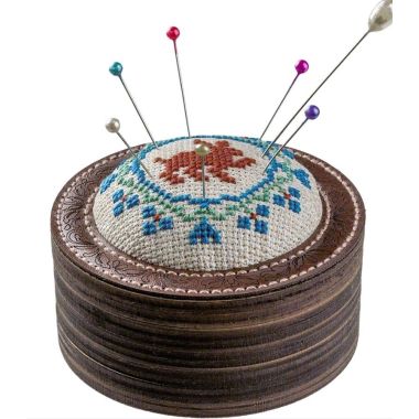 Set for making a needle holder plywood a good present
