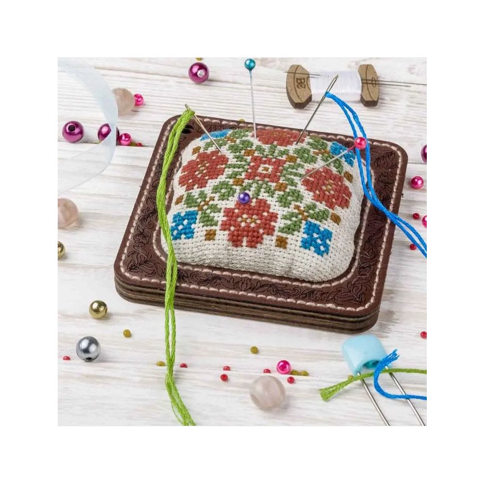 Set for making a needle holder plywood, 8,5*8,5 cm, Wonderland Crafts WLTL-030 Set for making a needle holder plywood, 8,5*8,5 cm, Wonderland Crafts WLTL-030