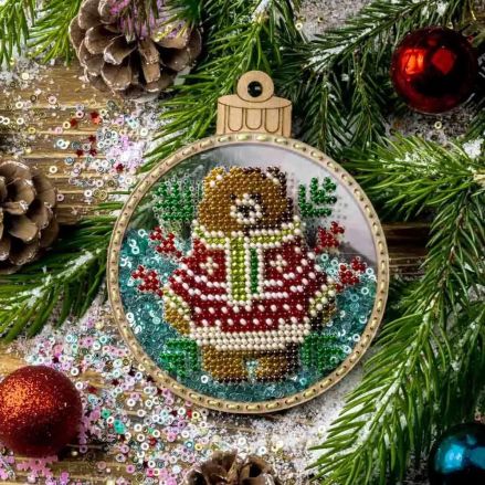 Bead Embroidery Kit on Wood, Christmas Tree Pendant, Wonderland Crafts LPL-058