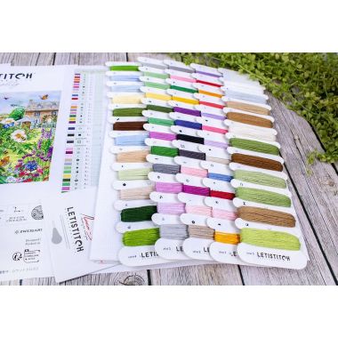 Cross stitch kit, L8104 Busy Bee Hotel