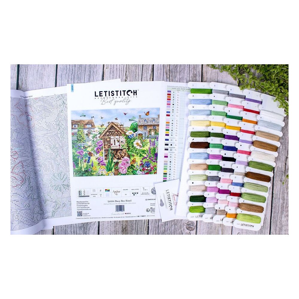 Cross stitch kit, L8104 Busy Bee Hotel