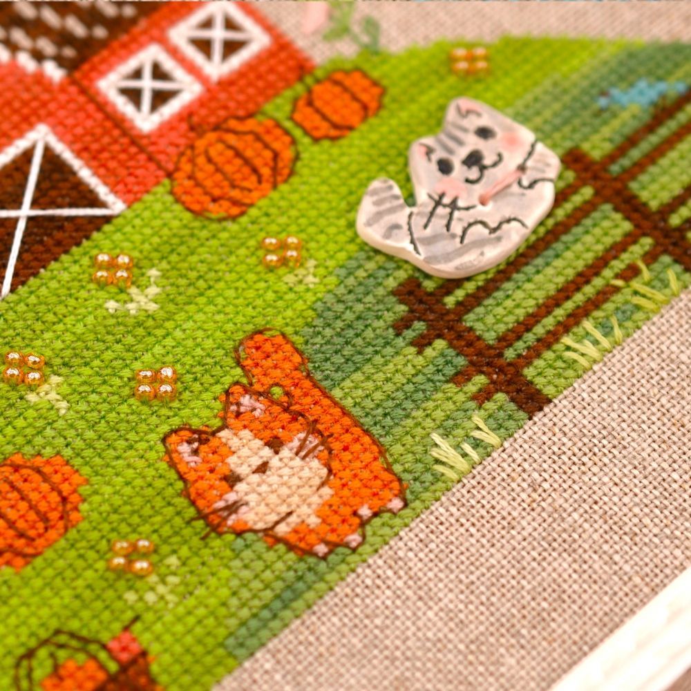 On Guard Cross Stitch Kit – Tela Artis X-027 – Square Sampler – Hand-dyed Threads