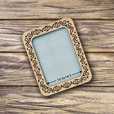 Wonderland Crafts Magnetic Embroidery Frame FLMP-032 – Light Wood, 4.1″ × 5.7″