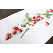 Cross Stitch Kit Etude with Strawberries, Luca-S B2254