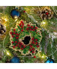 Bead Embroidery Kit on Wood, Wreath with Berries, Wonderland Crafts FLK-386
