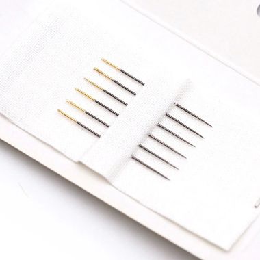 Clover Black Gold Applique/Sharps Needles 4972 – Size 12, 6 pcs