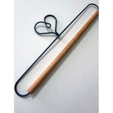 Ackfeld Manufacturing Heart Hanger 2480 – 6 in, with Dowel