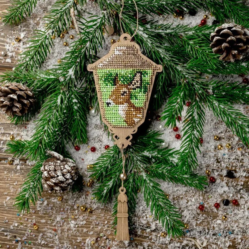 Wonderland Crafts Wooden Bead Embroidery Kit FLK-449 – Lantern With Deer