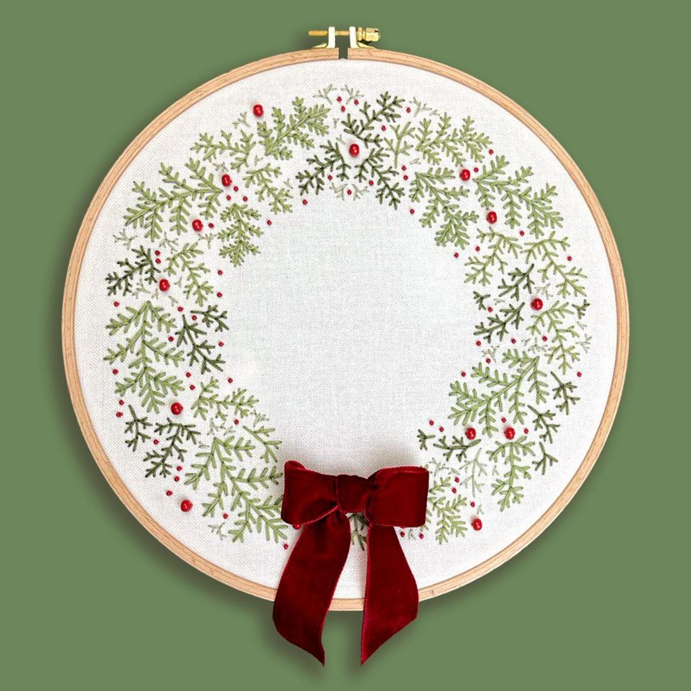 Kolorova Surface Embroidery Kit GL-5 – Festive Wreath