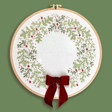Kolorova Surface Embroidery Kit GL-5 – Festive Wreath