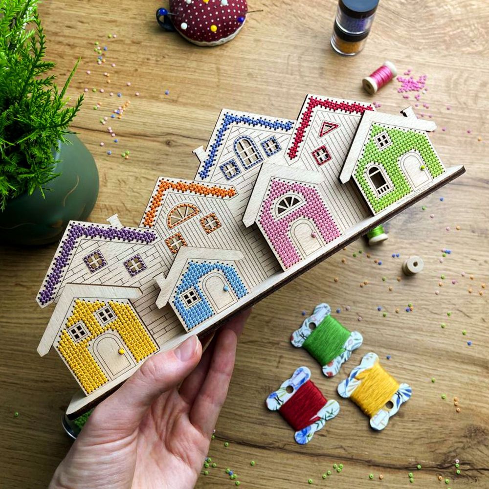 Kolorova Wooden Cross Stitch Kit D-01 – Dream Town 1