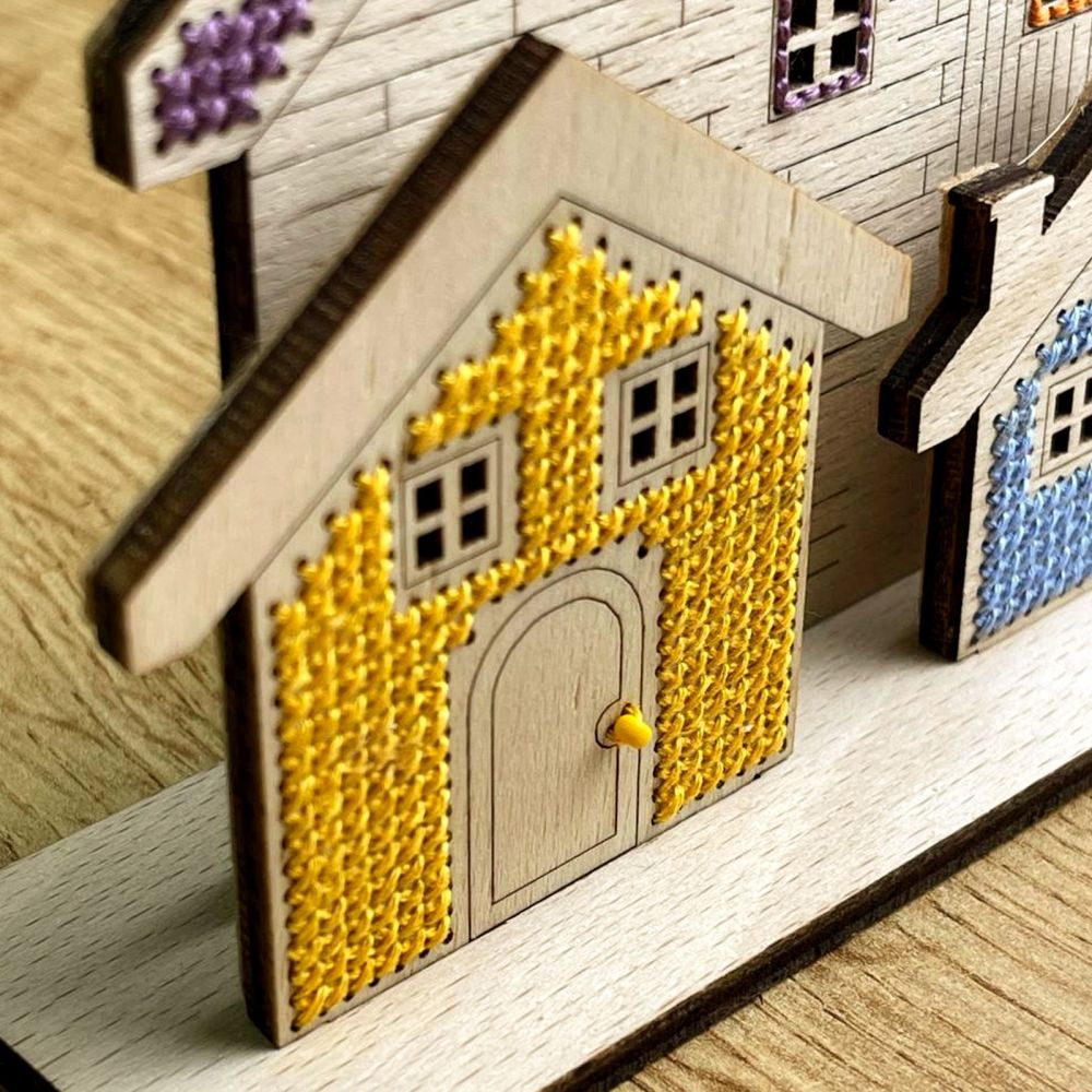 Kolorova Wooden Cross Stitch Kit D-01 – Dream Town 1