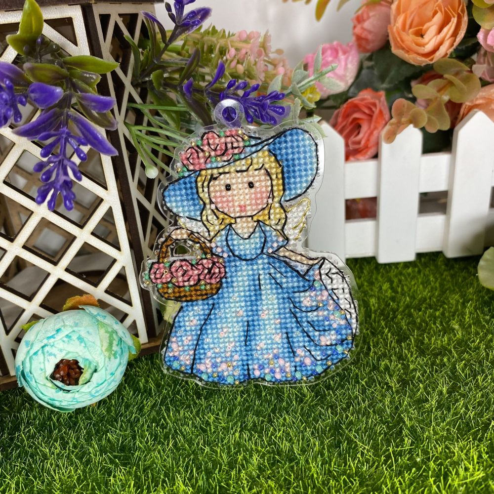 Unicstitch Counted Cross Stitch Kit on Plastic 1053 – Spring Angel