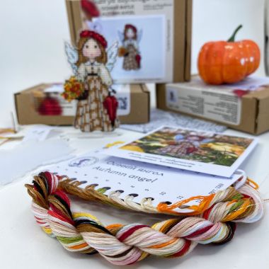 Unicstitch Counted Cross Stitch Kit on Plastic 1069 – Autumn Angel