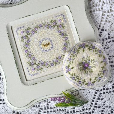 Blueberry Buscornu Counted Cross Stitch sampler Tela-Artis X-361, Evenweave Fabric