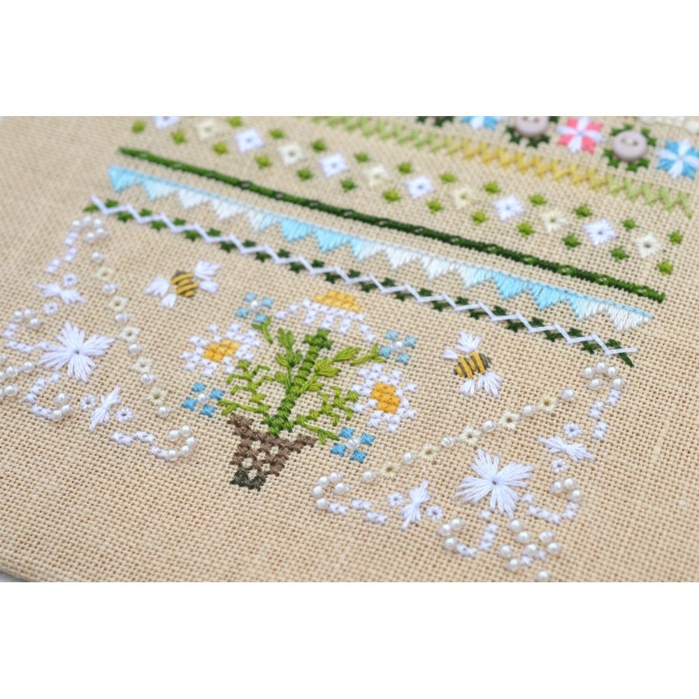 Chamomile Cross Stitch Kit – Tela-Artis X-501 – Floral Sampler Embroidery Kit