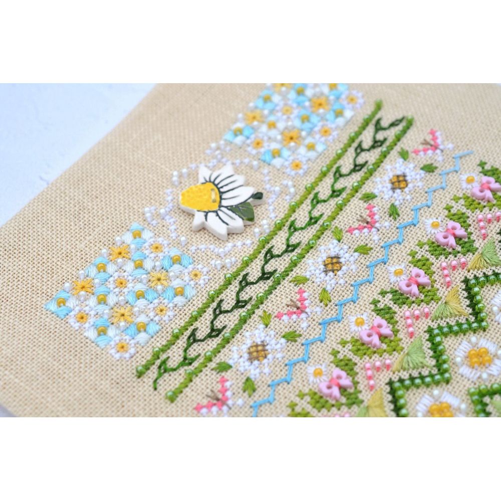 Chamomile Cross Stitch Kit – Tela-Artis X-501 – Floral Sampler Embroidery Kit