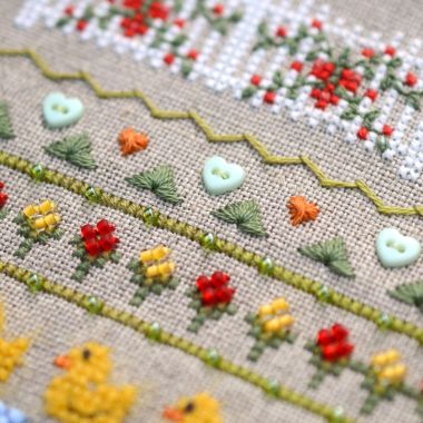 Fun Farm Goose Cross Stitch Kit – Tela Artis X-506 – Farmhouse Sampler – Hand-dyed Threads