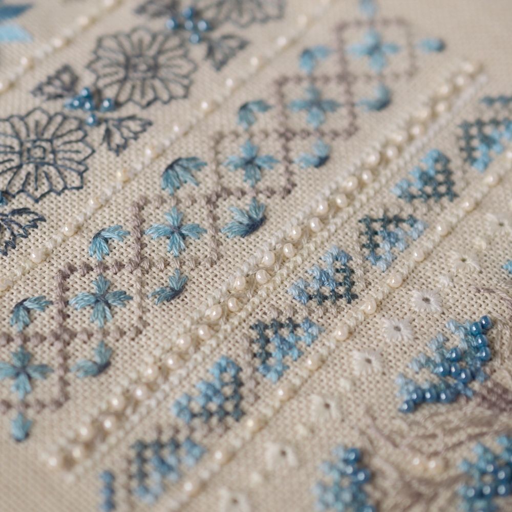 Premium Counted Cross Stitch Kit Sampler Cornflower patterns Tela-Artis X-510, Evenweave Fabric, hand-dyed DMC