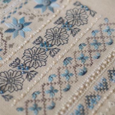 Premium Counted Cross Stitch Kit Sampler Cornflower patterns Tela-Artis X-510, Evenweave Fabric, hand-dyed DMC