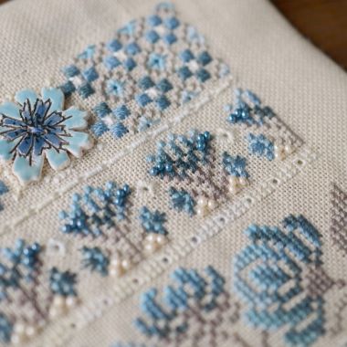 Premium Counted Cross Stitch Kit Sampler Cornflower patterns Tela-Artis X-510, Evenweave Fabric, hand-dyed DMC