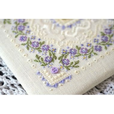 Counted Cross Stitch Black Marshmallow sampler Tela-Artis X-601, Evenweave Fabric, hand-dyed DMC muline, melange