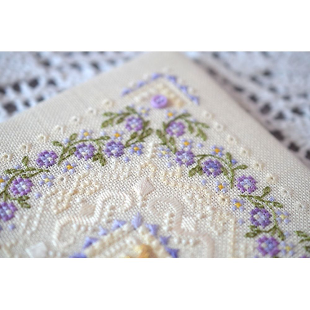 Counted Cross Stitch Black Marshmallow sampler Tela-Artis X-601, Evenweave Fabric, hand-dyed DMC muline, melange
