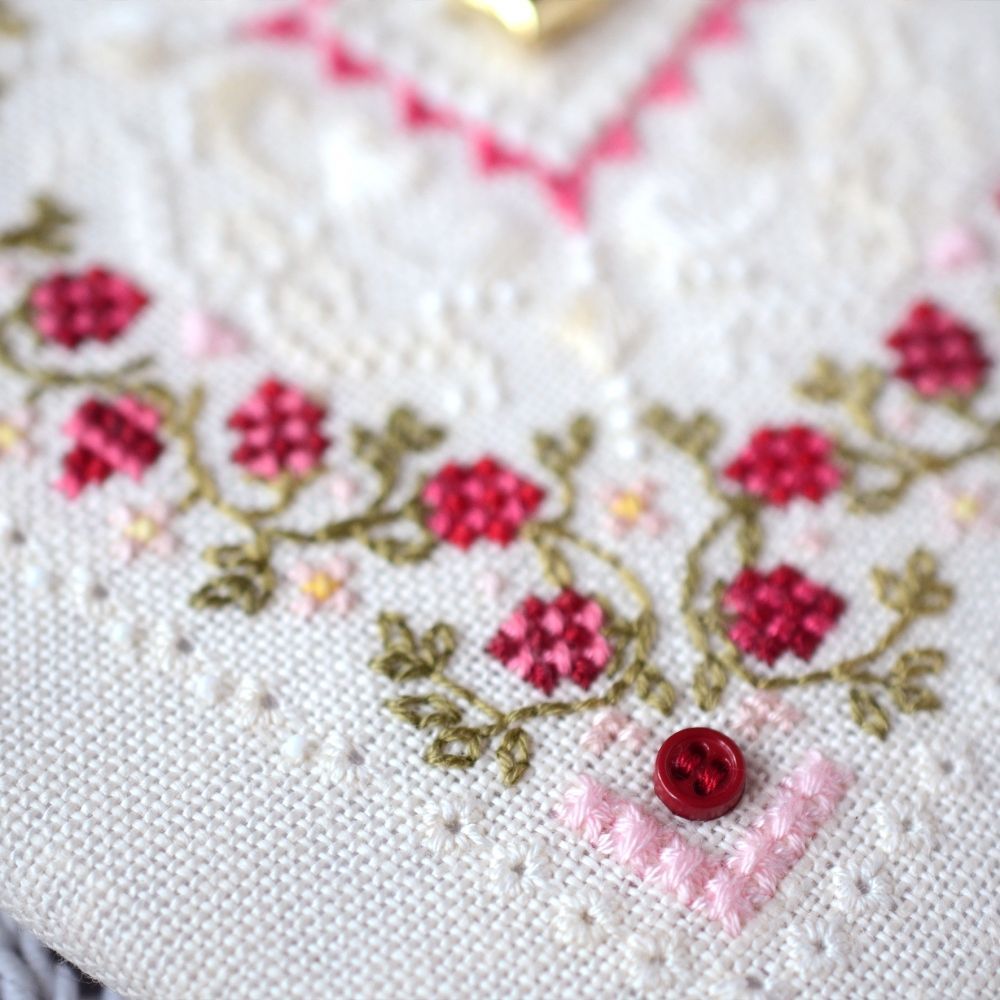 Raspberry Marshmallow Cross Stitch Kit – Tela Artis X-604 – Floral Mandala Sampler – Hand-dyed Threads