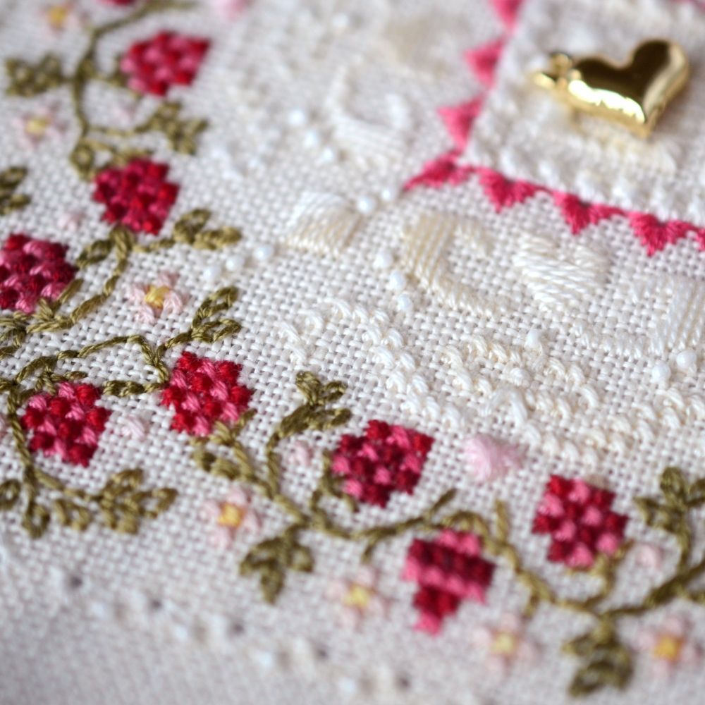Raspberry Marshmallow Cross Stitch Kit – Tela Artis X-604 – Floral Mandala Sampler – Hand-dyed Threads